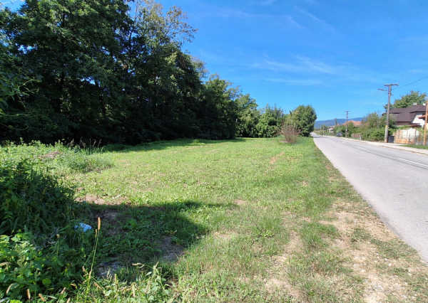 Na predaj pozemok v obci Veľké Držkovce