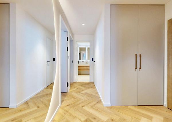 LUXUSNÝ 4i PENTHOUSE S ÚCHVATNOU TERASOU, panoramatickými výhľadmi a parkovaním