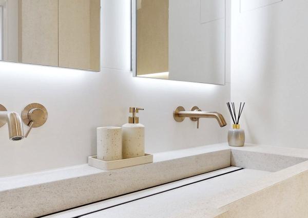 LUXUSNÝ 4i PENTHOUSE S ÚCHVATNOU TERASOU, panoramatickými výhľadmi a parkovaním