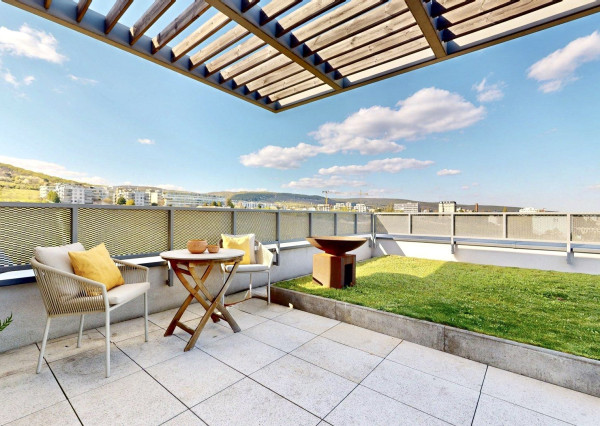 LUXUSNÝ 4i PENTHOUSE S ÚCHVATNOU TERASOU, panoramatickými výhľadmi a parkovaním