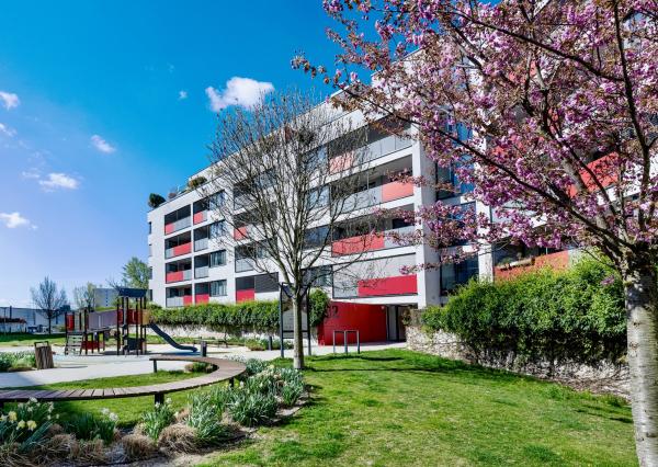 LUXUSNÝ 4i PENTHOUSE S ÚCHVATNOU TERASOU, panoramatickými výhľadmi a parkovaním