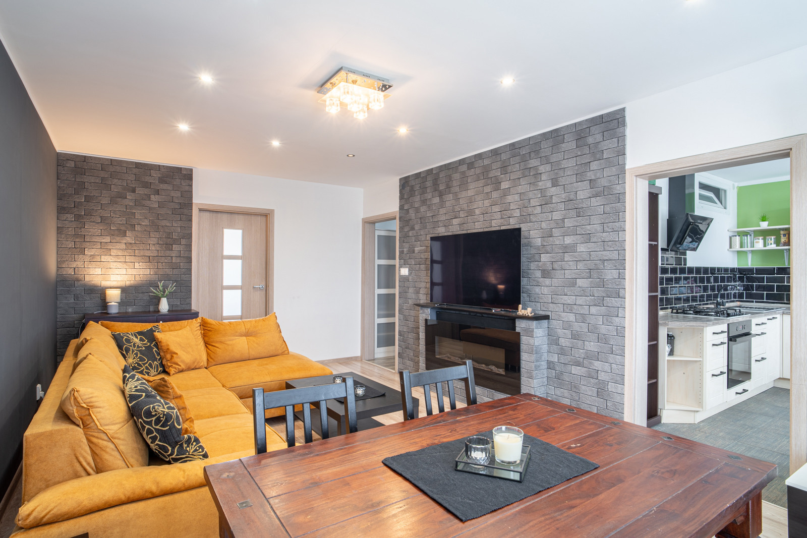 Na predaj kompletne zrekonštruovaný 3-izbový byt v Chtelnici