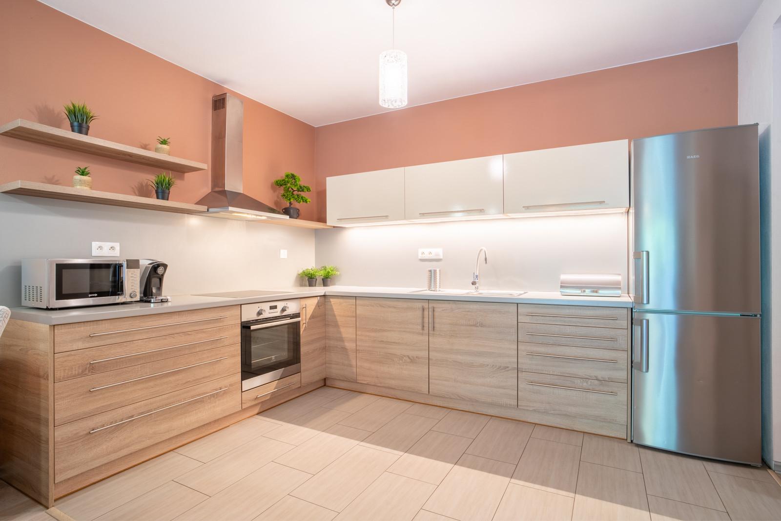 REZERVOVANÉ: Na predaj priestranný 3-izbový byt na Slávičej ulici v Senci