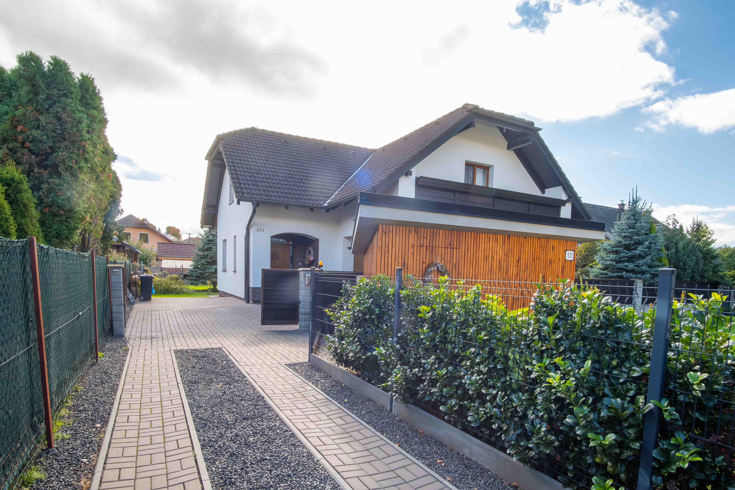 Na predaj priestranný rodinný dom v pokojnej lokalite Hôrka