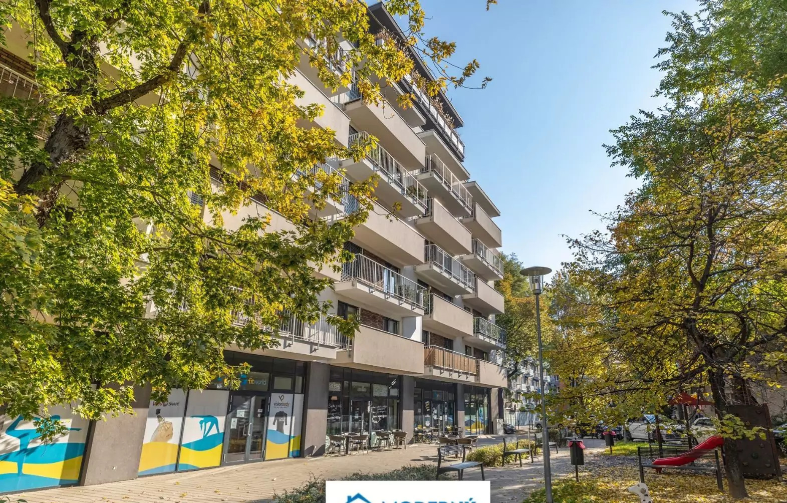 Na prenájom garážové parkovacie státie neďaleko OC Central v Bratislave