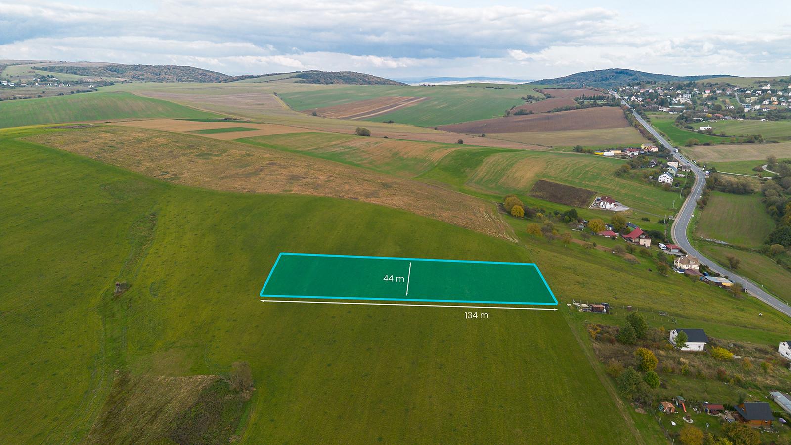 Na predaj investičný pozemok v Chmeľove