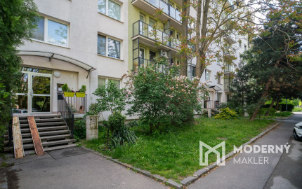 Na prenájom priestranný 3-izbový byt vo vyhľadávanej časti Ružinova