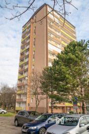 Na predaj dobre dispozične riešený 3-izbový byt vo vyhľadávanej lokalite Karlovej Vsi