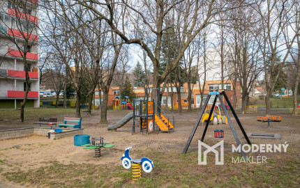 Na predaj dobre dispozične riešený 3-izbový byt vo vyhľadávanej lokalite Karlovej Vsi