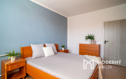 Na prenájom kompletne zariadený 3-izbový byt v Malackách