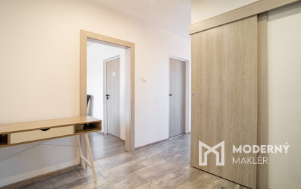 Na prenájom kompletne zariadený 3-izbový byt v Malackách