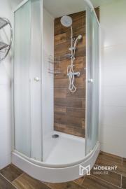 Na predaj priestranný 6-izbový rodinný dom v obci Hrnčiarovce nad Parnou