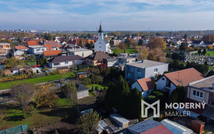 Na predaj moderný 4-izbový rodinný dom s terasou v Hrnčiarovciach nad Parnou