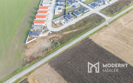 Na predaj lukratívne pozemky v novovybudovanej časti obce Topoľnica