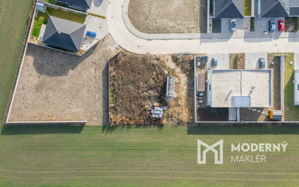 Na predaj lukratívne pozemky v novovybudovanej časti obce Topoľnica