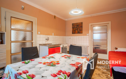 Na predaj 4-izbový rodinný dom vo Vinohradoch nad Váhom