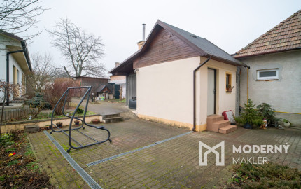 Na predaj 4-izbový rodinný dom vo Vinohradoch nad Váhom
