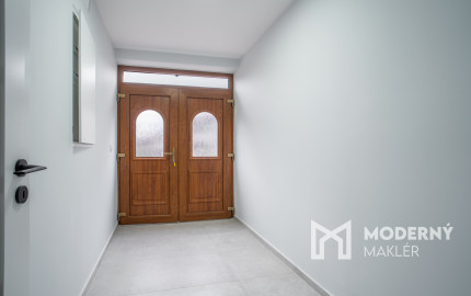 Na predaj štýlovo zrekonštruovaný dvojpodlažný rodinný dom za výhodnú cenu v obci Veľká Mača