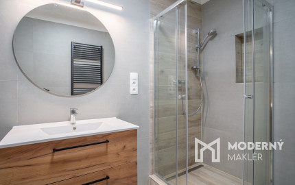 Na predaj štýlovo zrekonštruovaný dvojpodlažný rodinný dom za výhodnú cenu v obci Veľká Mača