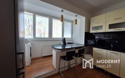 Na prenájom kompletne zariadený 1 - izbový byt v Žiline