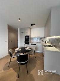 Na prenájom novostavba moderného, kompletne zariadeného 2izb bytu na Tramínovej ul. v Trenčíne.