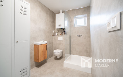 Na prenájom komerčné priestory v centre obce Veľké Leváre