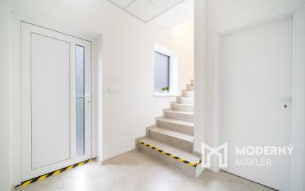 Na prenájom komerčné priestory v centre obce Veľké Leváre