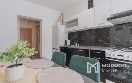 Na predaj 1-izbový byt s parkovacím miestom v Poprade