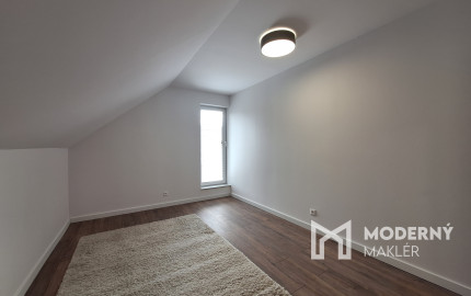 Na prenájom kompletne zrekonštruovaný 4-izbový byt v Tepličke nad Váhom