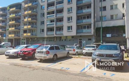 Na prenájom garážové parkovacie státie v Petržalke