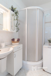 REZERVOVANÉ: Na predaj útulný 2-izbový byt v malebných Hybiach v pokojnej lokalite