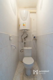 REZERVOVANÉ: Na predaj útulný 2-izbový byt v malebných Hybiach v pokojnej lokalite