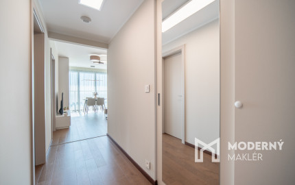 Na prenájom 2-izbový byt so šatníkom v Eurovea Tower – Bratislava