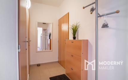 Na prenájom 3-izbový byt v Petržalke na Holičskej ulici