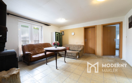 Na predaj 5-izbový byt s terasou a parkovacím miestom v obci Lipovec