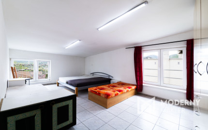 Na predaj 5-izbový byt s terasou a parkovacím miestom v obci Lipovec