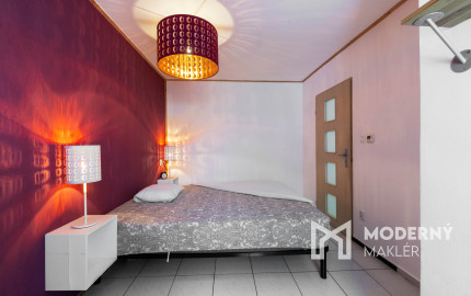 Na predaj 3-izbový byt s terasou, predzáhradkou a parkovacím miestom v obci Lipovec