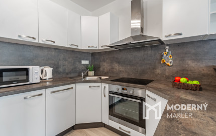 Na prenájom priestranný 2-izbový byt v Devínskej novej Vsi