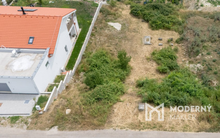 Na predaj pozemok vo viniciach v Pezinku - Grinava