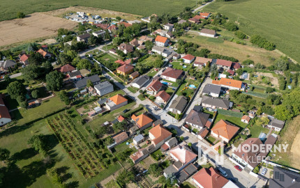 Na predaj rodinný dom s garážou v tichej časti Serede