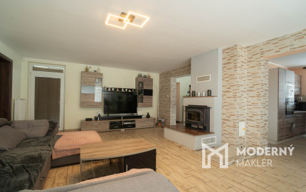 Na predaj 5-izbový rodinný dom v obci Dvorníky