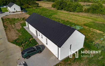 Na predaj moderný 4-izbový rodinný dom v Šoporni
