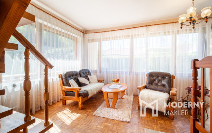 Na predaj 6-izbový rodinný dom v obci Podkriváň