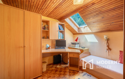 Na predaj 6-izbový rodinný dom v obci Podkriváň