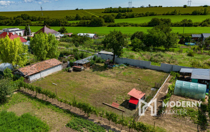 Na predaj pozemok pripravený na výstavbu v Pate