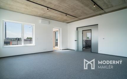 Na prenájom jedno podlažie polyfunkcie na Zavarskej ulici v Trnave