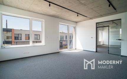 Na prenájom jedno podlažie polyfunkcie na Zavarskej ulici v Trnave