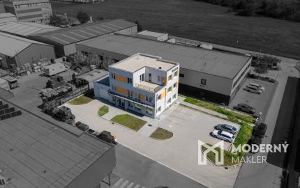 Na prenájom jedno podlažie polyfunkcie na Zavarskej ulici v Trnave