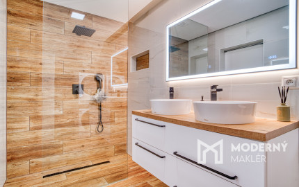 Na predaj 3-izbový prízemný byt v Trstenej na Ostrove