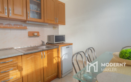 REZERVOVANÉ: Na predaj 2-izbový byt v príjemnej lokalite Popradu